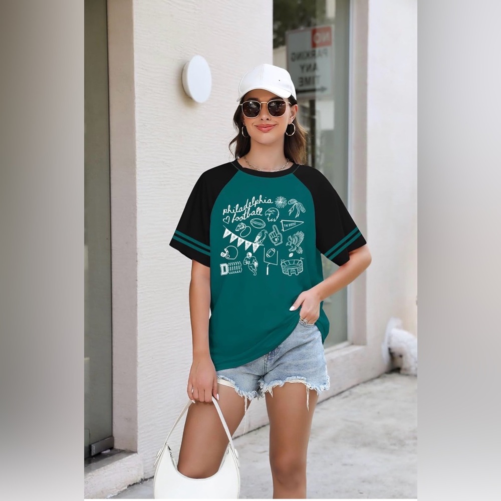 Philadelphia Football women’s Tee - Picture 2 of 6